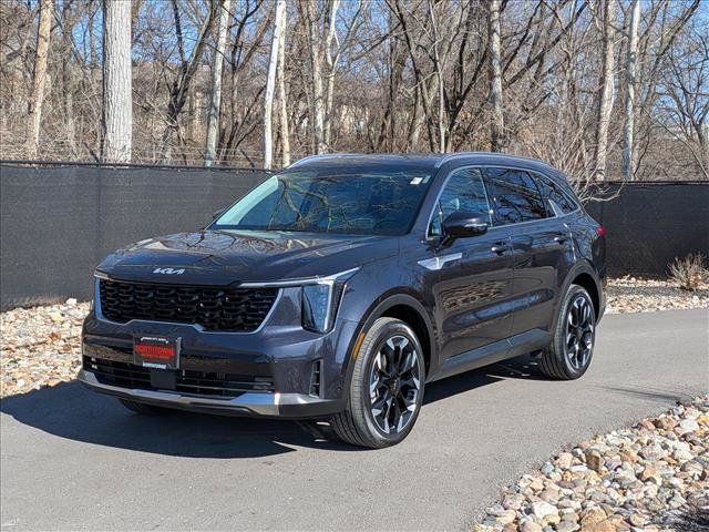 Used 2025 Kia Sorento EX FWD image 1