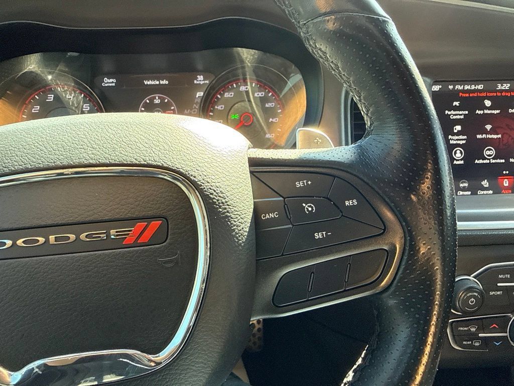 Used 2022 Dodge Charger R/T w/ Blacktop Package RWD image 31