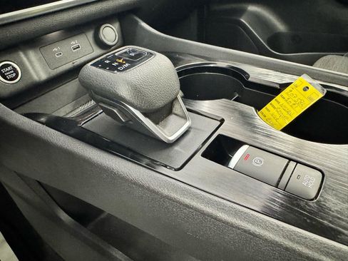 Used 2021 Nissan Rogue S AWD/4WD image 23