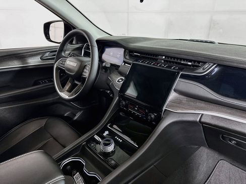 Used 2024 Jeep Grand Cherokee Limited 4xe image 30