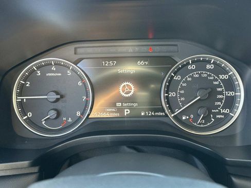 Used 2024 Mitsubishi Outlander FWD image 26