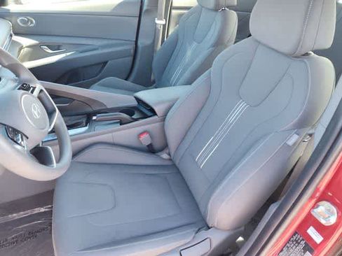 Used 2024 Hyundai Elantra SEL image 14
