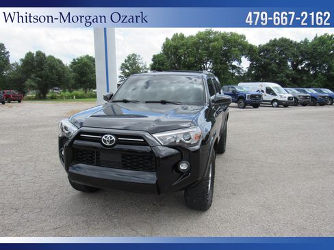 Used 2023 Toyota 4Runner SR5 AWD/4WD image 2