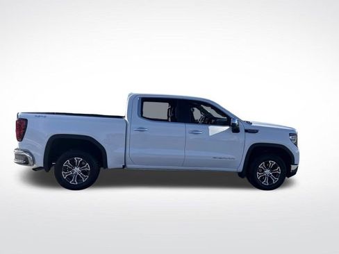 Used 2025 GMC Sierra 1500 SLT image 7