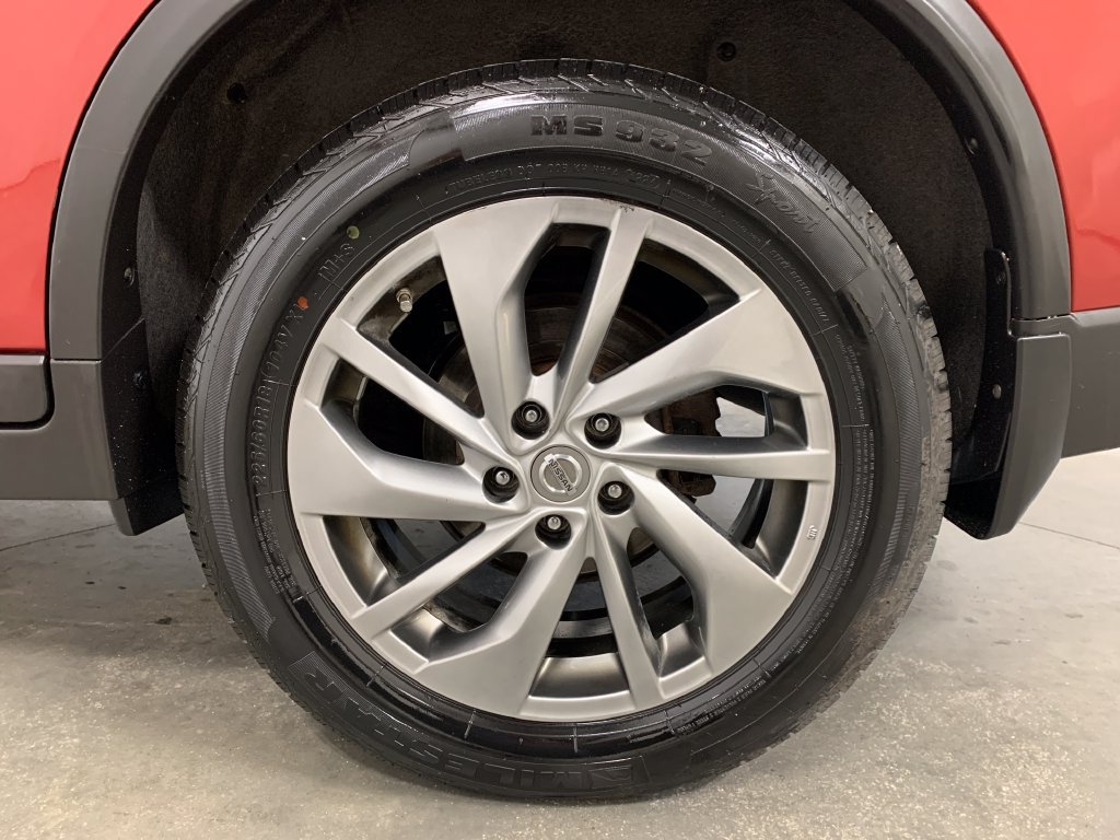 Used 2015 Nissan Rogue SL FWD image 4