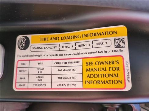 Used 2022 Aston Martin DBX image 28