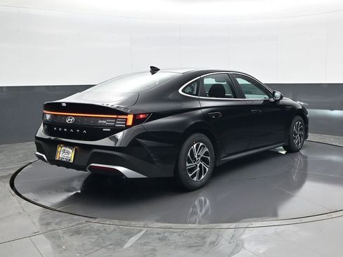New 2026 Hyundai Sonata Blue FWD image 5