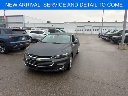 Used 2017 Chevrolet Malibu LS FWD image 2