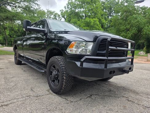 Used 2018 RAM 2500 Tradesman w/ Chrome Appearance Group AWD/4WD image 2