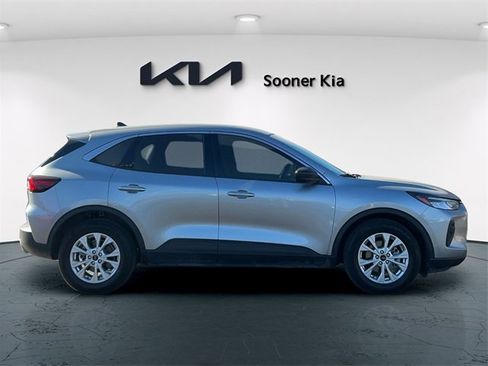 Used 2023 Ford Escape Active image 7