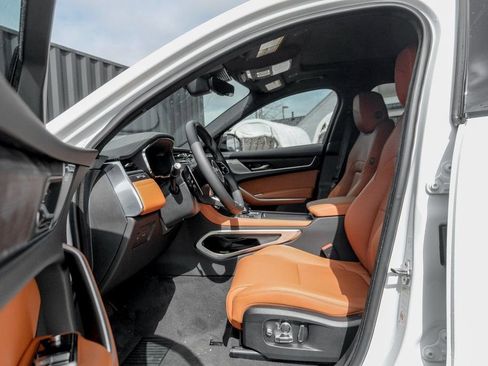 New 2026 Jaguar F-PACE R-Dynamic S image 10