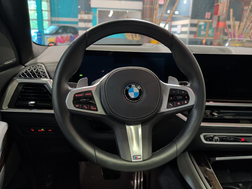 Certified 2026 BMW X5 xDrive40i w/ M Sport Package AWD/4WD image 2