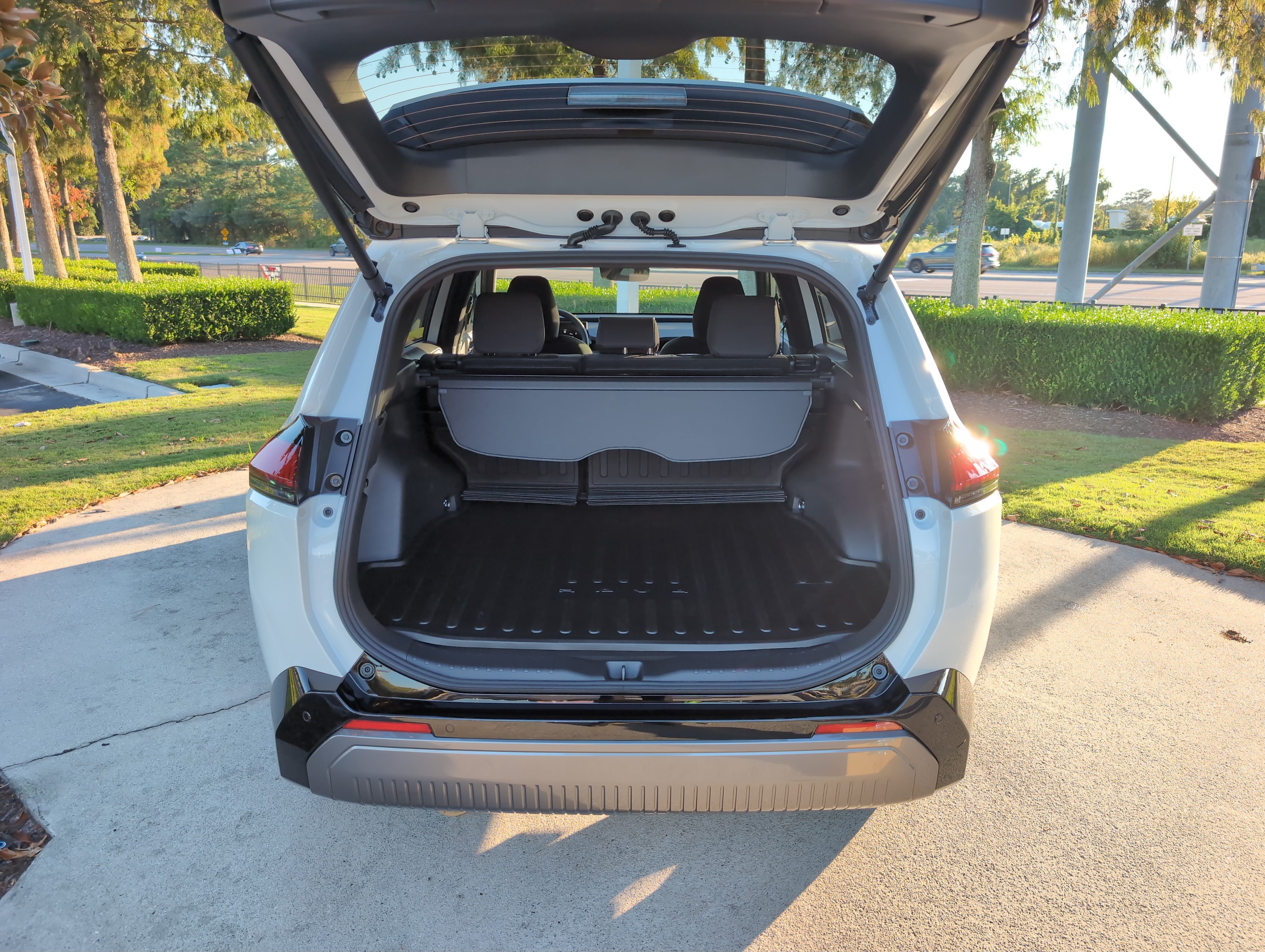 Certified 2026 Toyota RAV4 SE w/ Convenience Package AWD/4WD image 31
