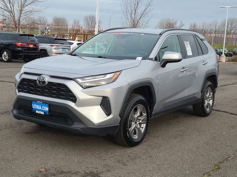 Used 2024 Toyota RAV4 XLE image 1