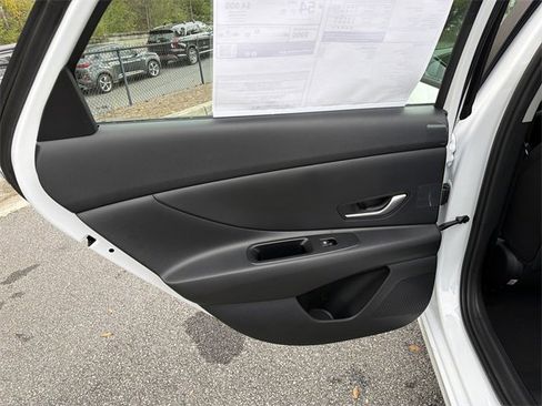 New 2026 Hyundai Elantra Blue image 21