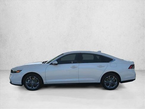 Certified 2025 Honda Accord EX-L image 9