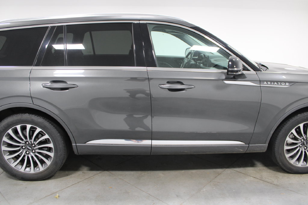 Used 2020 Lincoln Aviator Reserve w/ Equipment Group 201A AWD/4WD image 11