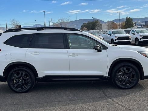 Used 2023 Subaru Ascent Onyx Edition Limited image 4