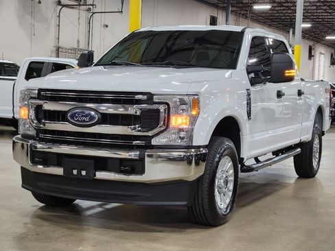 Used 2022 Ford F250 XLT image 2