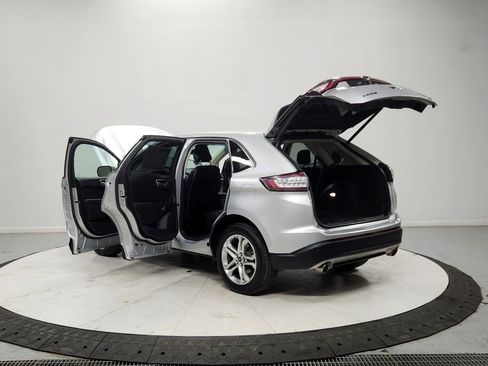 Used 2018 Ford Edge Titanium image 13