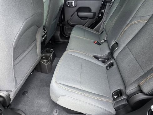 New 2026 Jeep Gladiator Sport image 9