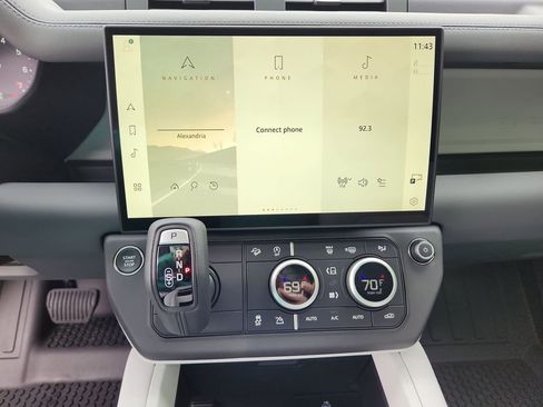 New 2026 Land Rover Defender 110 S AWD/4WD image 15