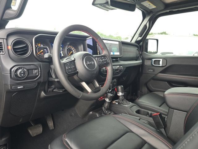 Used 2024 Jeep Gladiator Rubicon AWD/4WD image 24
