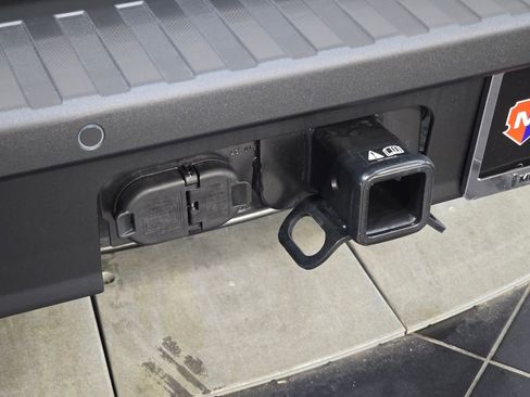 New 2025 Ford Maverick XLT w/ XLT Luxury Package image 34