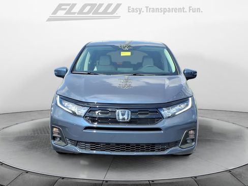 New 2026 Honda Odyssey Touring image 2