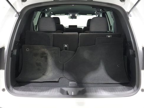 Used 2023 Honda Pilot Sport image 4