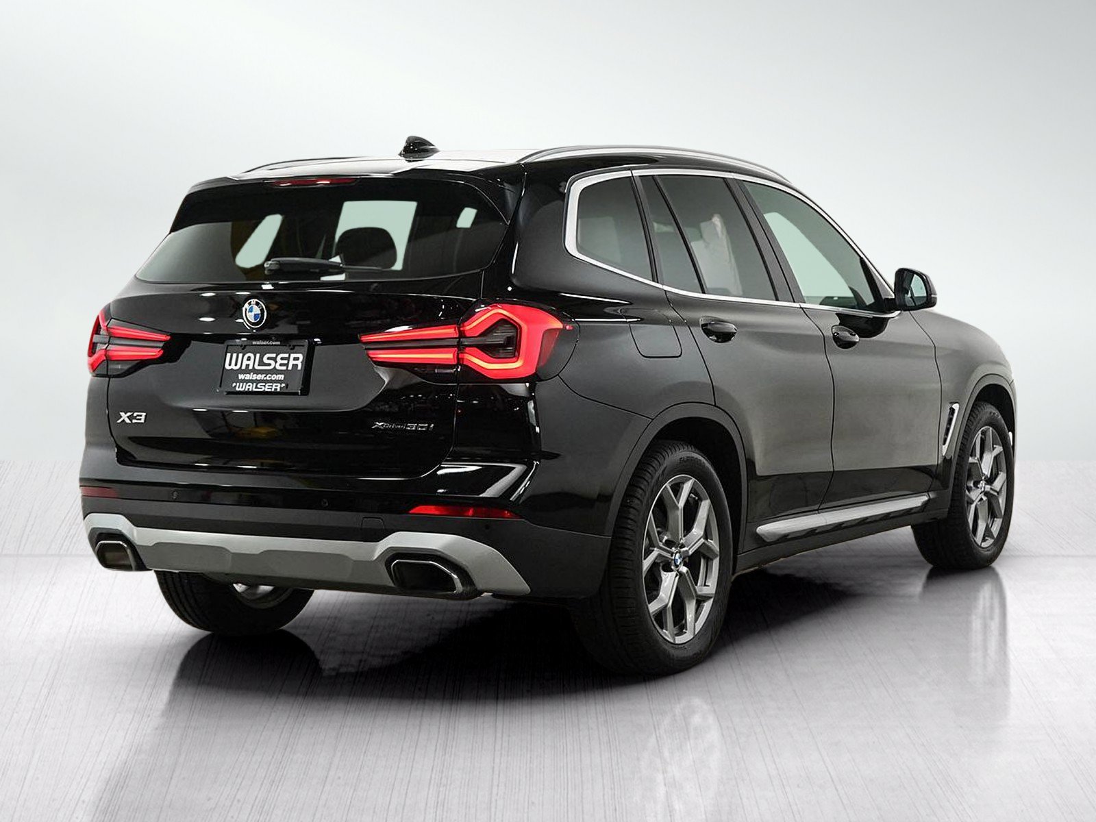 Used 2024 BMW X3 xDrive30i AWD/4WD image 5