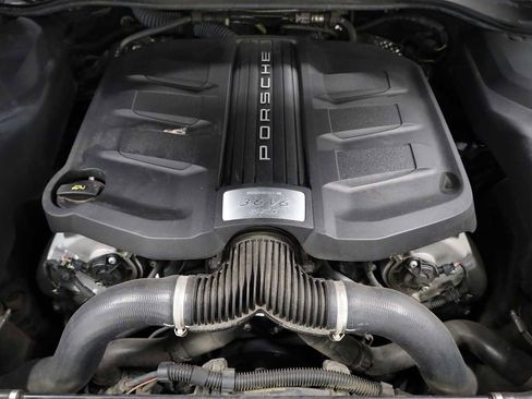 Used 2018 Porsche Cayenne GTS image 42