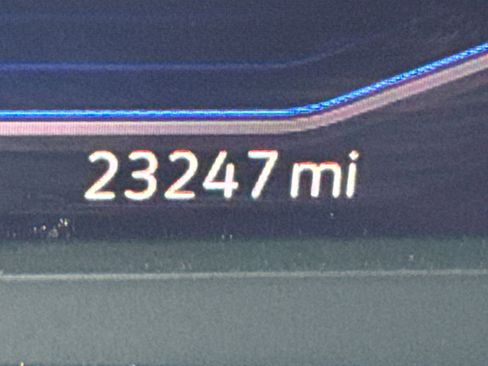 Certified 2023 Volkswagen Atlas SE w/ Black Wheel Package image 17