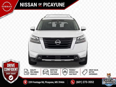 Certified 2025 Nissan Pathfinder Platinum w/ Cargo Package FWD image 6