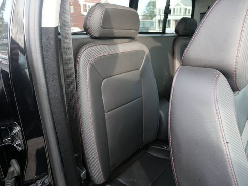 Used 2016 GMC Canyon SLE w/ All Terrain Adventure Package image 24