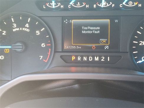 Used 2015 Ford F150 XL w/ Equipment Group 101A Mid image 16