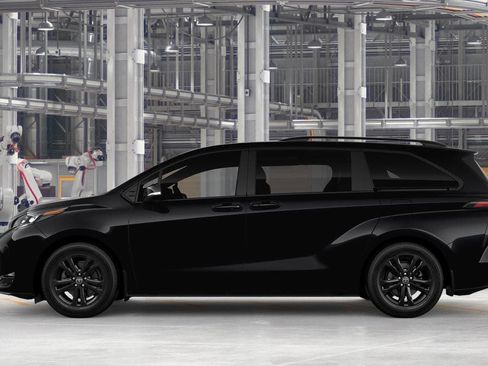 New 2026 Toyota Sienna XSE image 4