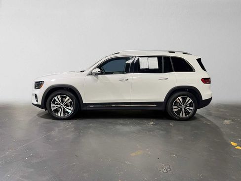 Used 2026 Mercedes-Benz GLB 250 4MATIC image 6