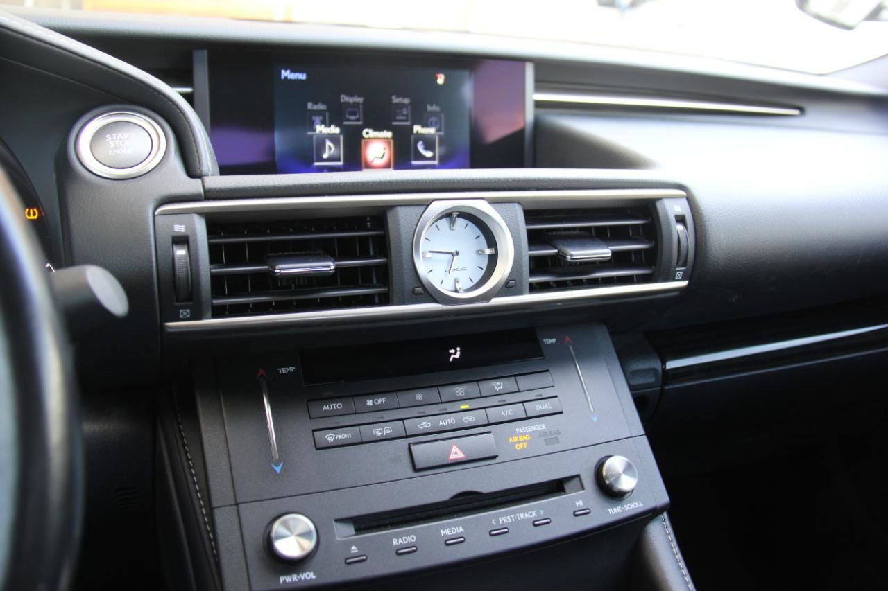 Used 2016 Lexus RC 200t RWD image 15