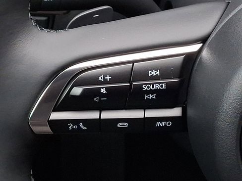 New 2026 MAZDA MAZDA3 Hatchback w/Premium Plus Pkg image 18