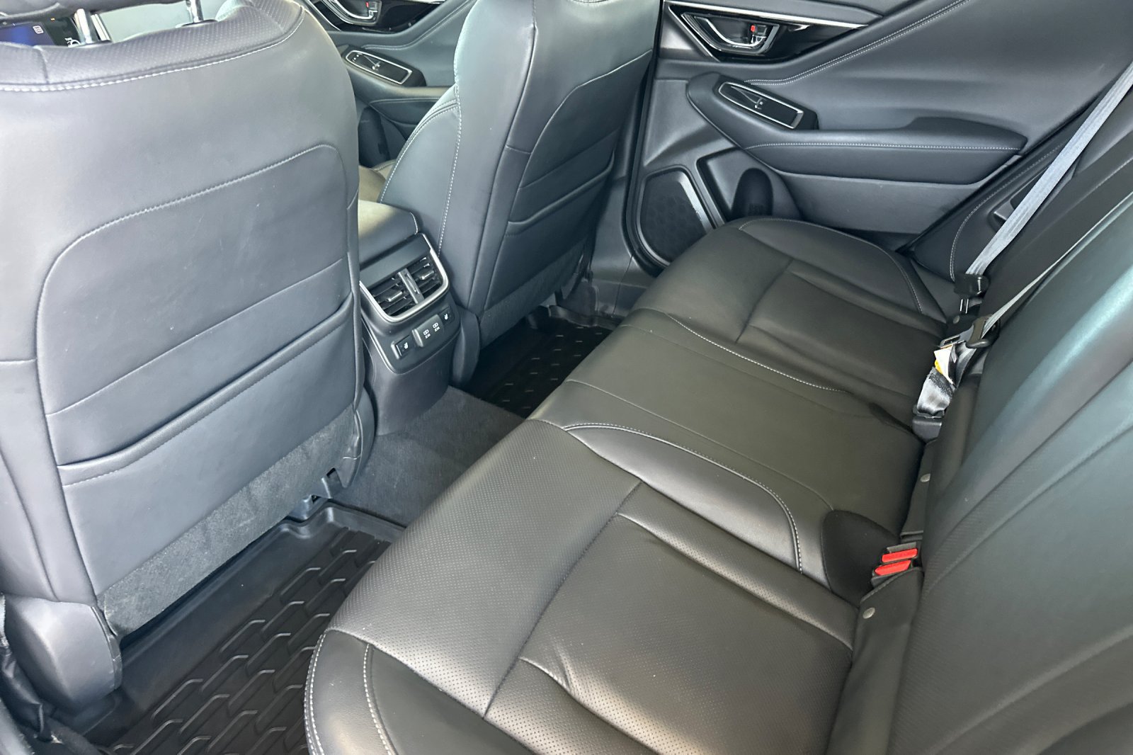 Used 2020 Subaru Outback Limited XT w/ Tech Package 2 AWD/4WD image 11