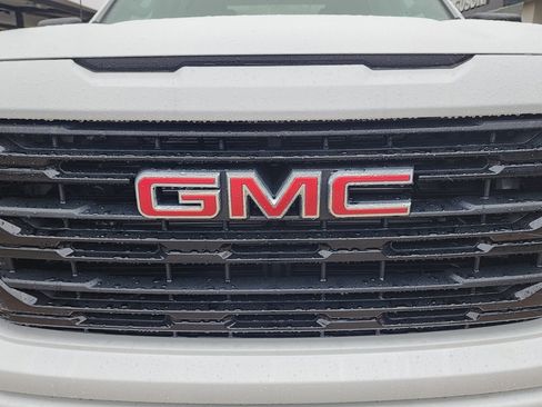 New 2026 GMC Sierra 1500 Elevation w/ LPO, Elevation Black Package image 10