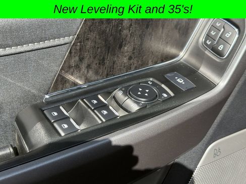 Used 2025 Ford F250 Lariat w/ Black Appearance Package AWD/4WD image 20