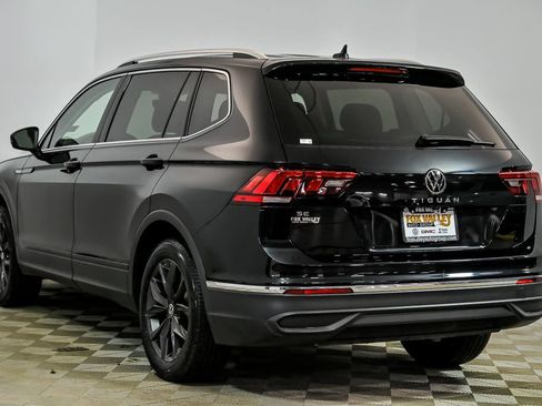 Certified 2023 Volkswagen Tiguan SE image 5