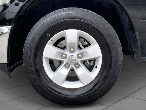 Certified 2023 RAM 1500 Classic SLT w/ Trailer & Traction Group image 11