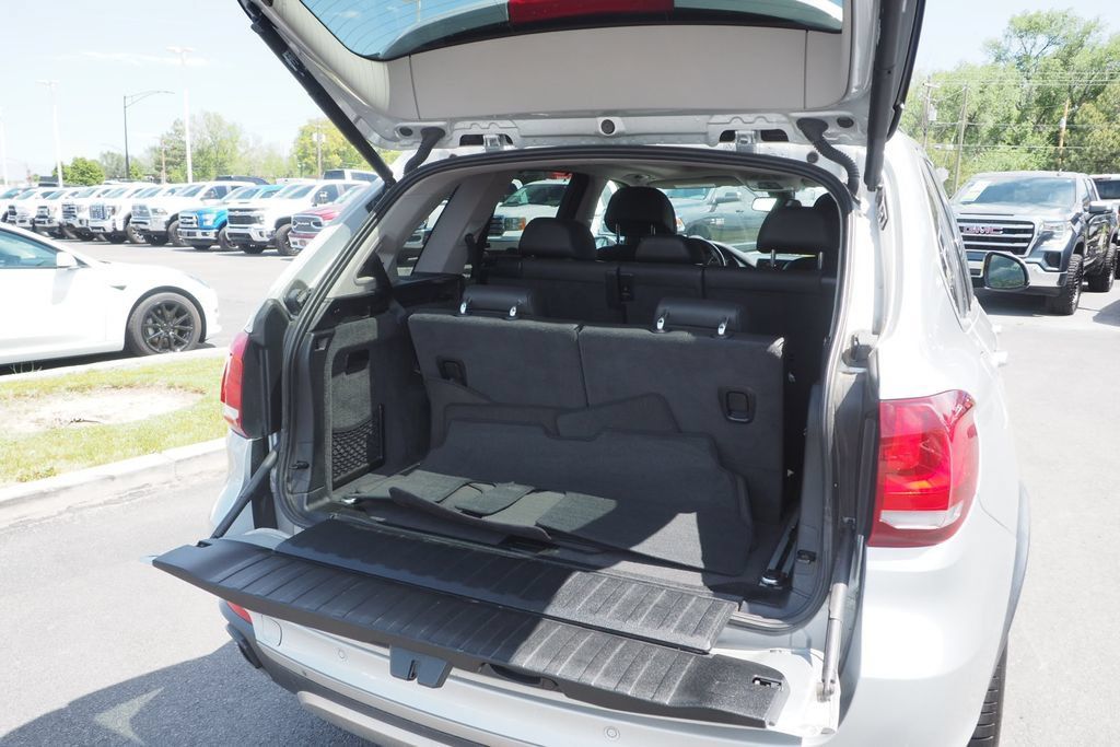 Used 2016 BMW X5 xDrive50i AWD/4WD image 18
