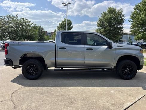 Used 2023 Chevrolet Silverado 1500 Custom Trail Boss w/ LPO, Dark Essentials Package AWD/4WD image 2