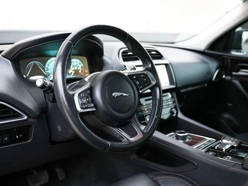 Used 2018 Jaguar F-PACE Prestige AWD/4WD image 20