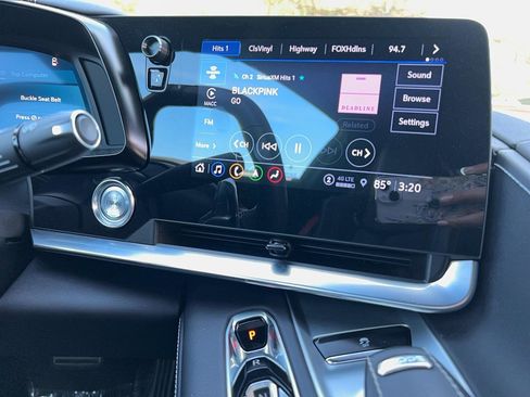 Used 2023 Chevrolet Corvette Stingray Coupe w/ Z51 Performance Package image 20