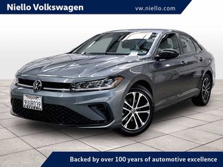 Used 2025 Volkswagen Jetta Sport FWD video 1